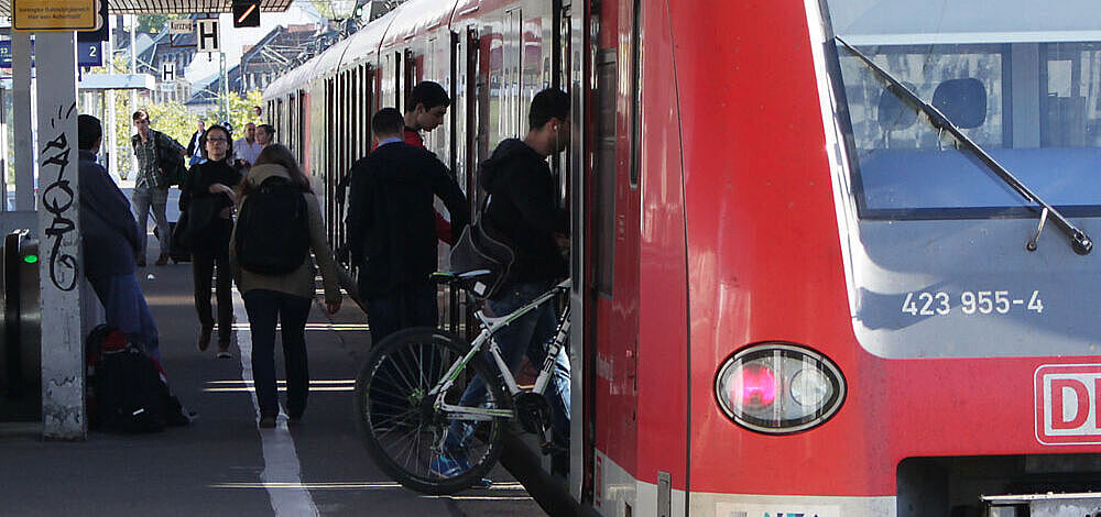 PM-2022-11-16-fahrradmitnahme.jpg Fahrradmitnahme im ÖPNV auch mit Deutschlandticket